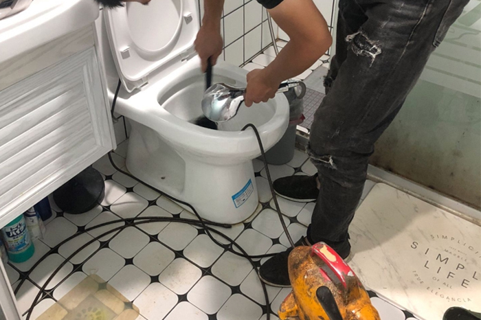 东乌珠穆沁疏通下水道